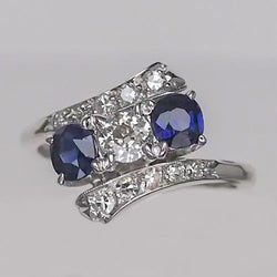 Bague de fiançailles diamant rond taille ancienne et saphir bleu 4 carats