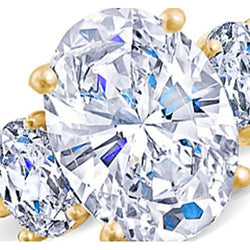Bague de fiançailles diamant taille ovale 3 pierres en or jaune 3.50 carats