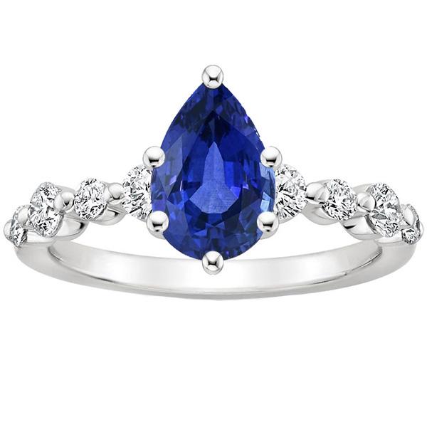 Bague de fiançailles en saphir bleu et diamants ronds avec accents 4.25 carats - HarryChadEnt.FR