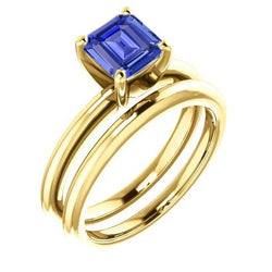 Bague de fiançailles saphir émeraude sertie d'un anneau en or jaune 1.50 carat