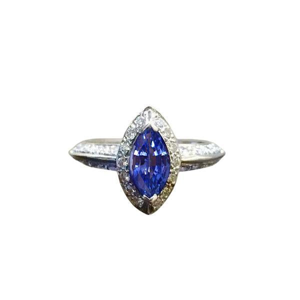 Bague en diamant rond avec saphir bleu du Sri Lanka taille marquise en or 2.75 ct - HarryChadEnt.FR