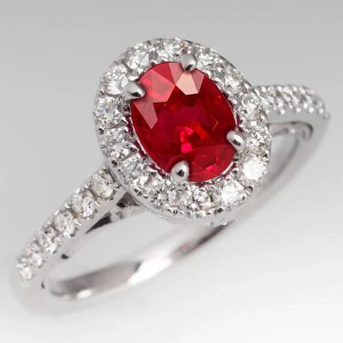 Bague en or blanc avec rubis et diamants taille ovale de 4.5 ct - HarryChadEnt.FR