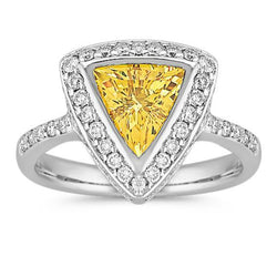 Bague en or blanc avec saphir jaune et diamants ronds taille trillion 3 carats