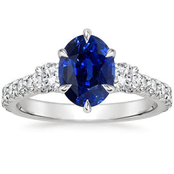 Bague or anniversaire solitaire saphir bleu avec accents 4.50 carats