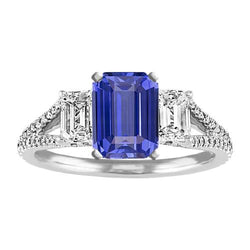 Bague saphir 3 pierres émeraude avec tige fendue 3.50 carats