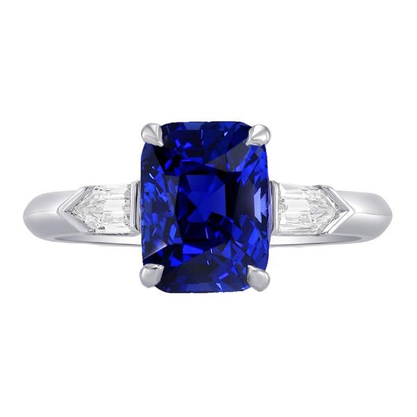 Bague saphir radiant à trois pierres. diamant baguette conique de 3.50 carats - HarryChadEnt.FR