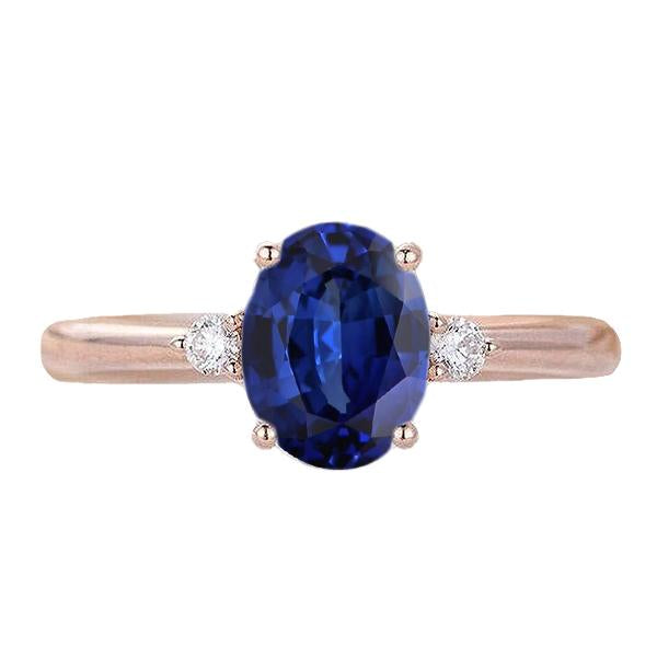 Bague saphir taille ovale 3 pierres avec petits diamants ronds 2.25 carats - HarryChadEnt.FR