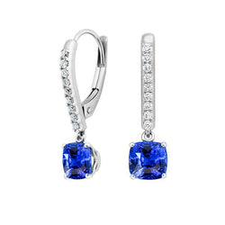 Boucles d'oreilles pendantes serties de griffes saphir et diamants 3.70 carats