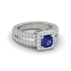Coussin Saphir Bleu Avec Diamants 4.50 Carats Bague Or Blanc 14K