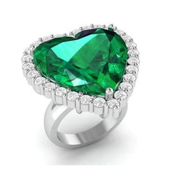 Émeraude verte en forme de coeur de 13 carats avec bague de mariage en diamant 14K