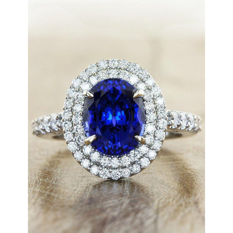 Grande bague ovale en diamant saphir bleu du Sri Lanka en or blanc de 4.55 ct 14K - HarryChadEnt.FR